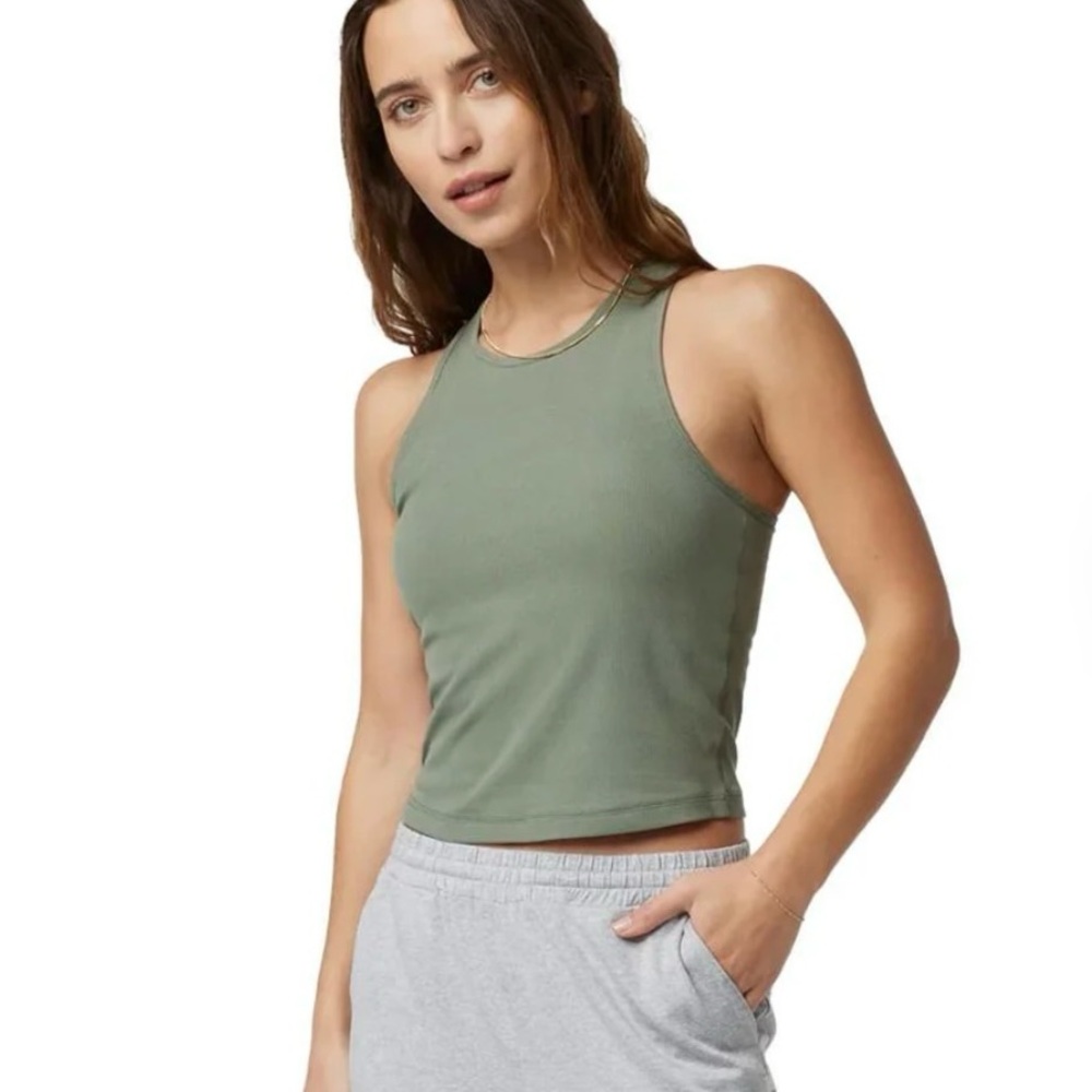 Vuori Pose Plyo Tank